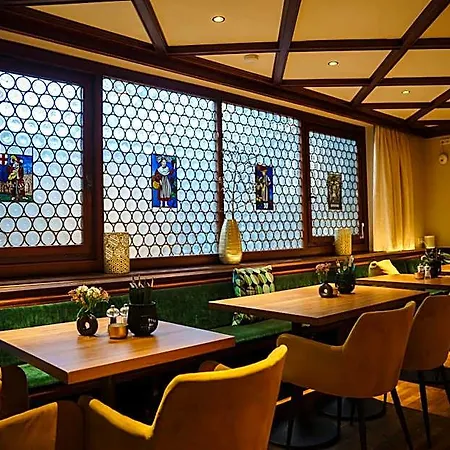 酒店 拉蓬蒙斯特广场酒店 3*