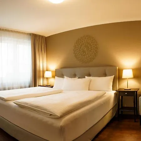 Rappen Am Muensterplatz 3*