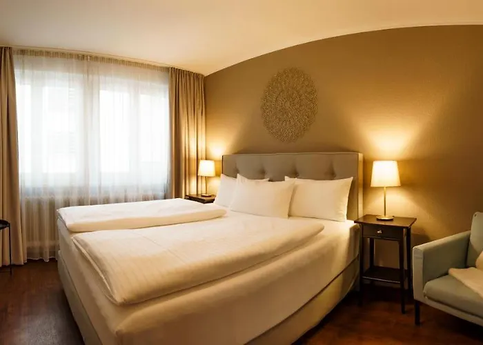 Rappen Am Munsterplatz Hotel 3*